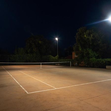 Guesthouse "Barboska" - Big Outdoor Swimming Pool & Private Tennis Court Vodnjan Bagian luar foto