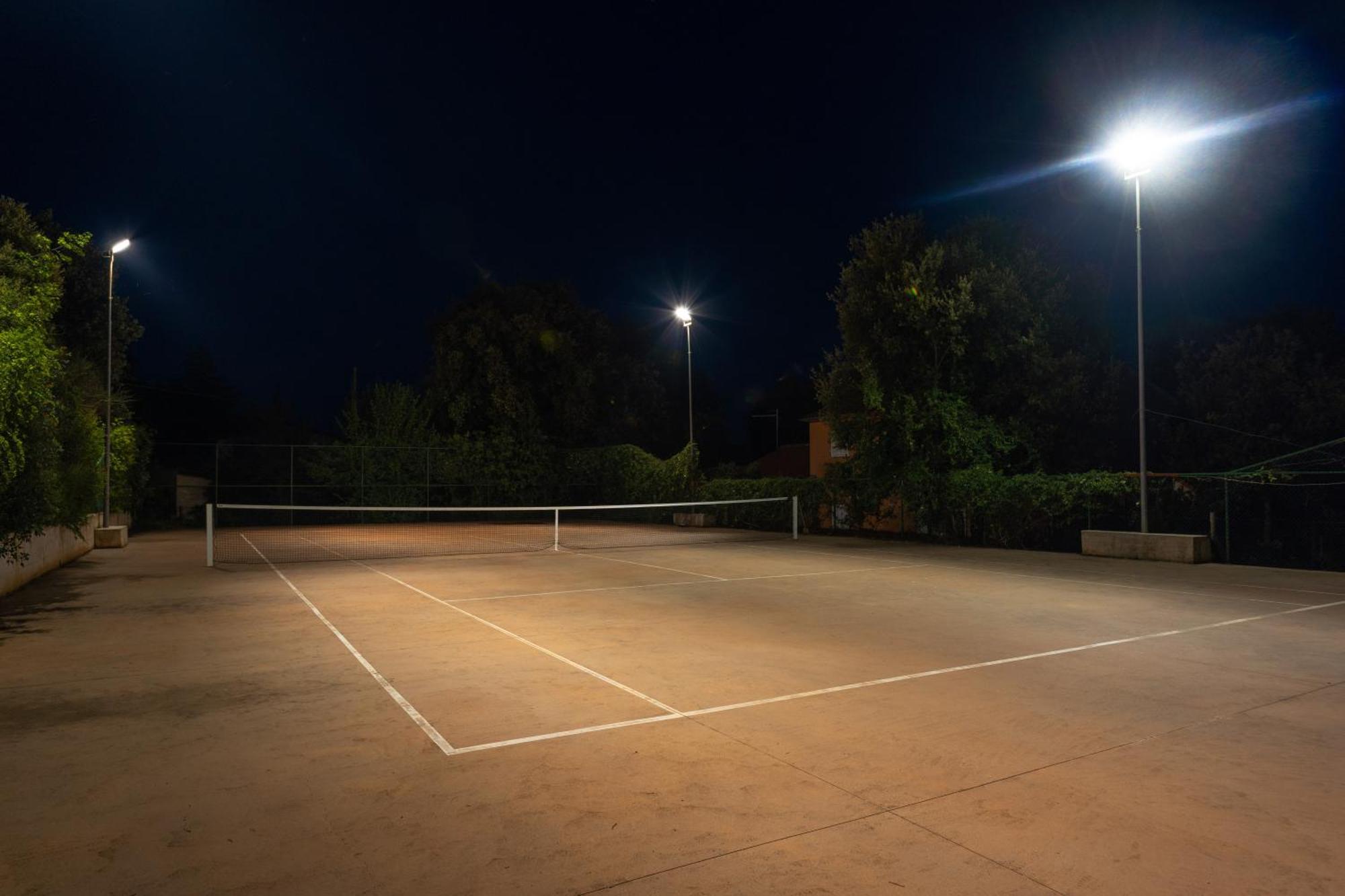 Guesthouse "Barboska" - Big Outdoor Swimming Pool & Private Tennis Court Vodnjan Bagian luar foto